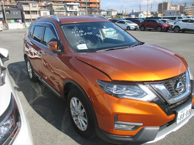 NISSAN X-TRAIL 2018
