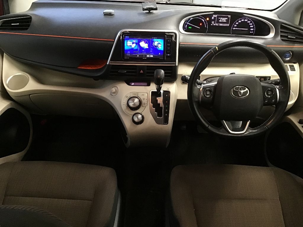 TOYOTA SIENTA G 2018