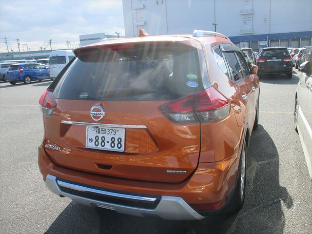 NISSAN X-TRAIL 2018