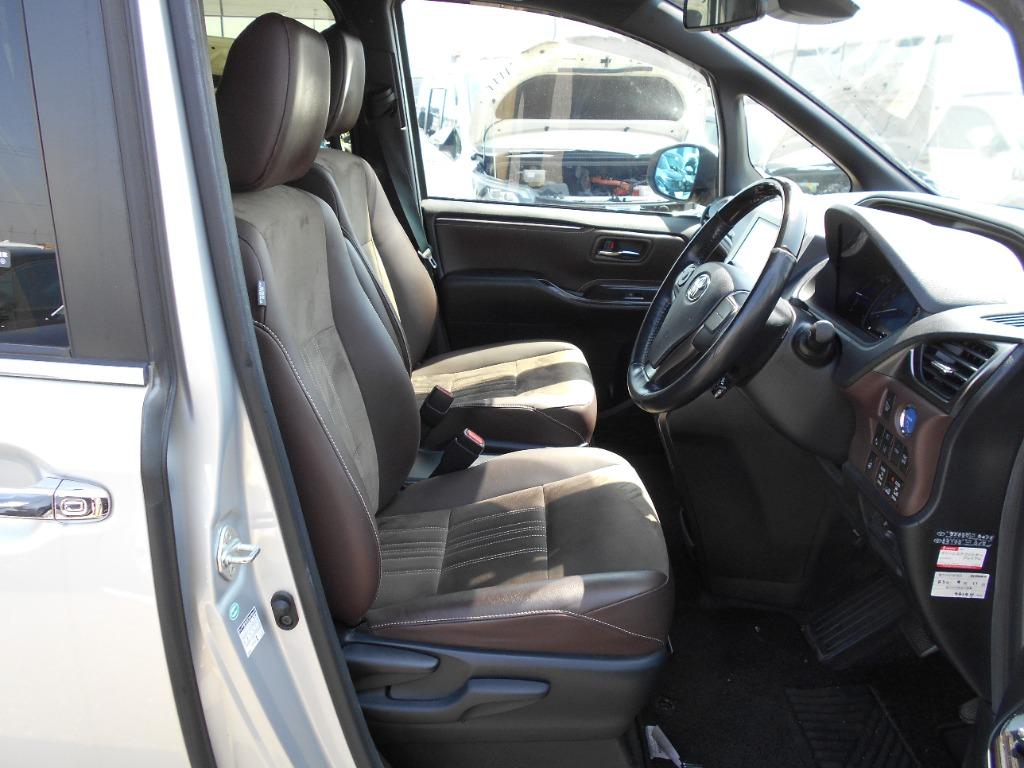 TOYOTA ESQUIRE 2018