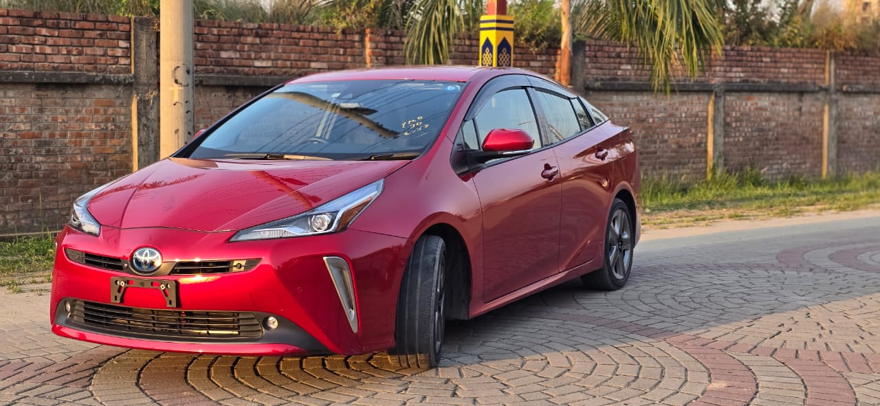 TOYOTA PRIUS 2020 RED