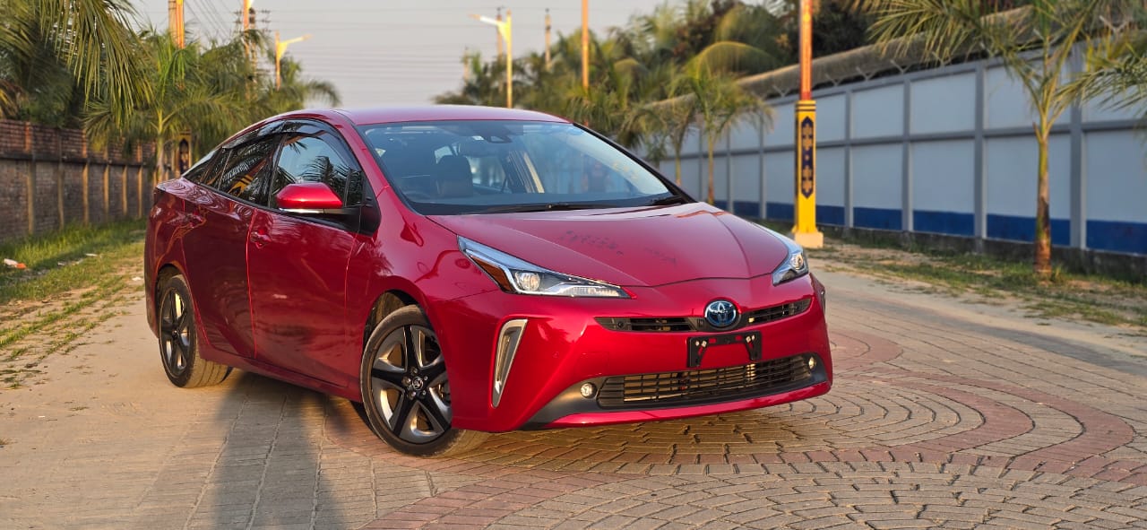 TOYOTA PRIUS 2020 RED