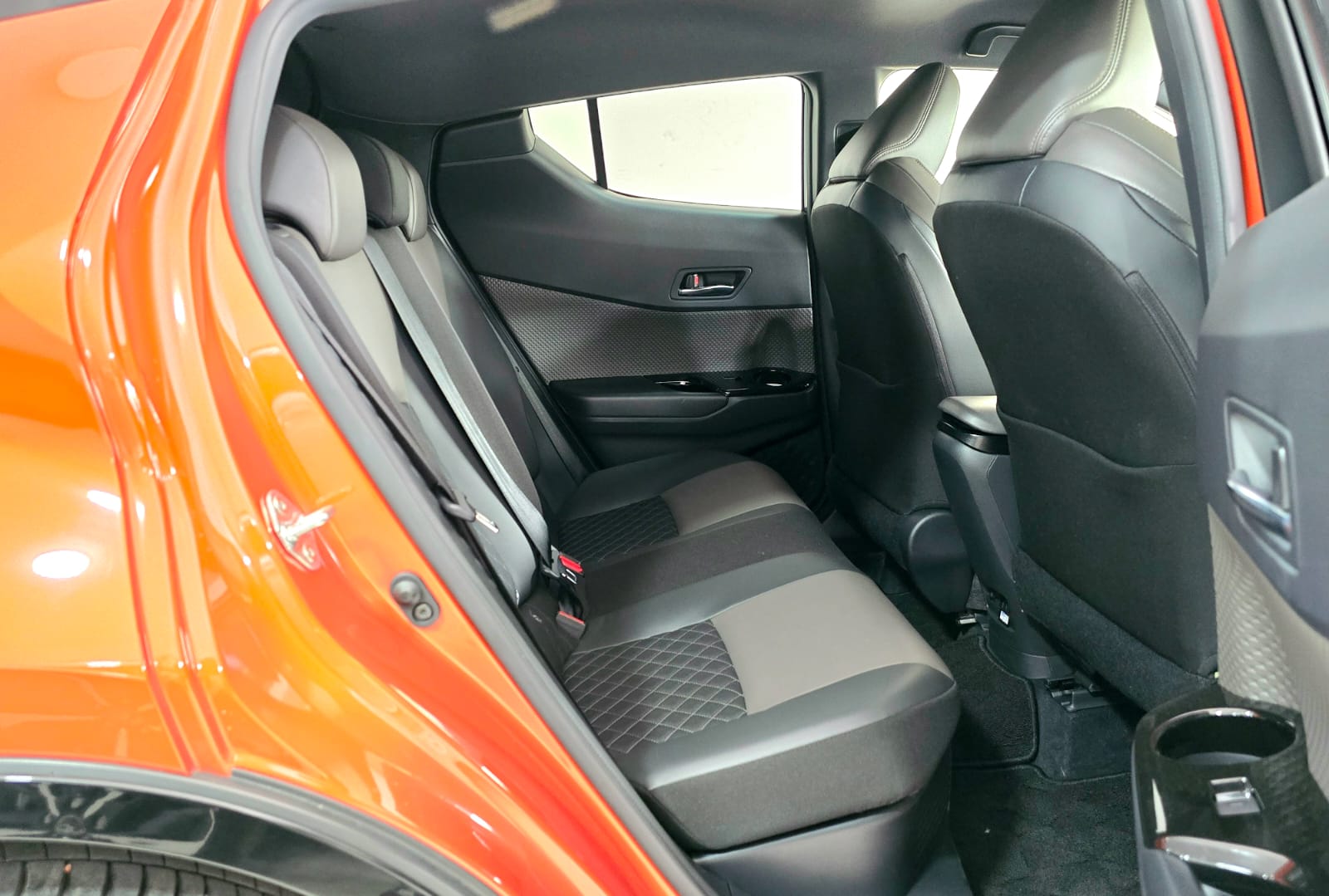 TOYOTA C-HR 2019