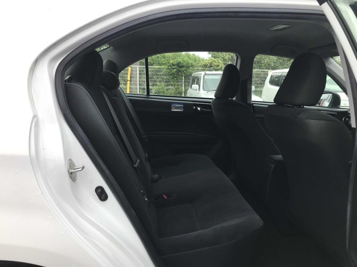 TOYOTA AXIO G 2019 WHITE