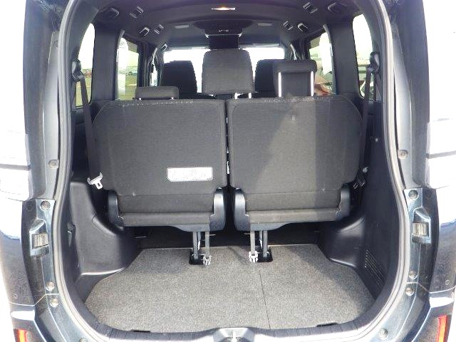 TOYOTA VOXY 2019 MICA
