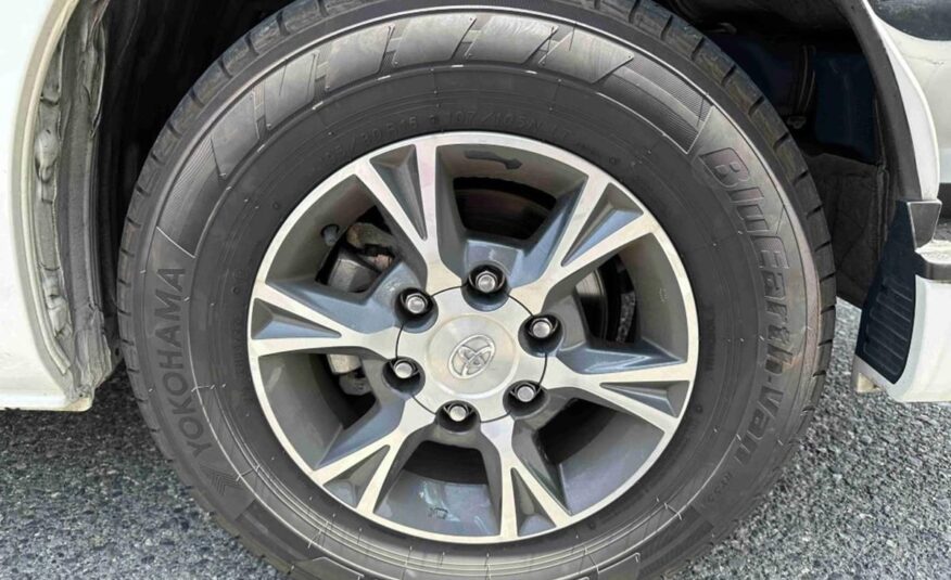 TOYOTA HIACE SUPER GL 2020 PEARL