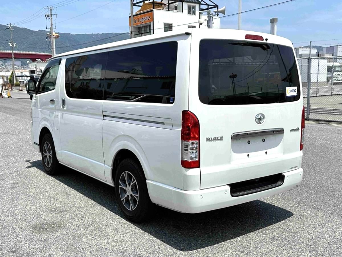 TOYOTA HIACE SUPER GL 2020 PEARL
