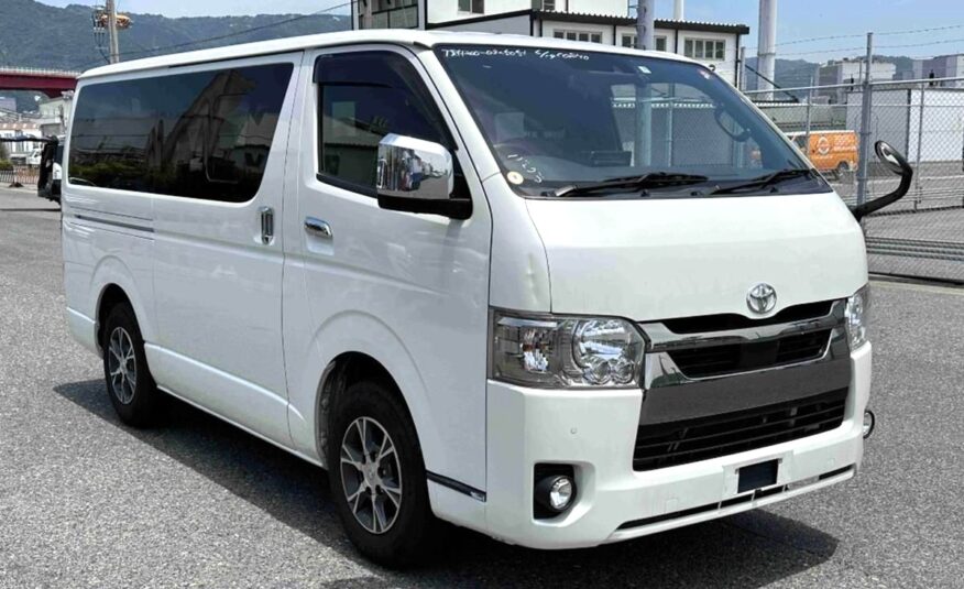 TOYOTA HIACE SUPER GL 2020 PEARL