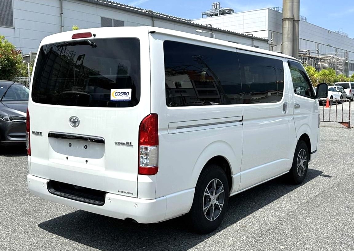 TOYOTA HIACE SUPER GL 2020 PEARL