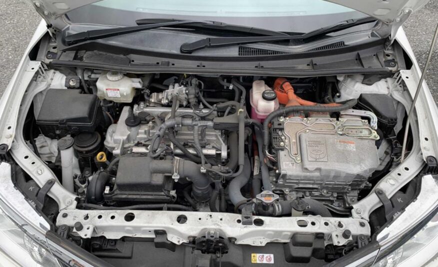 TOYOTA AXIO HV 2019 X WHITE