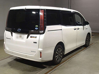 TOYOTA ESQUIRE GI PREMIUM 2020 HYBRID