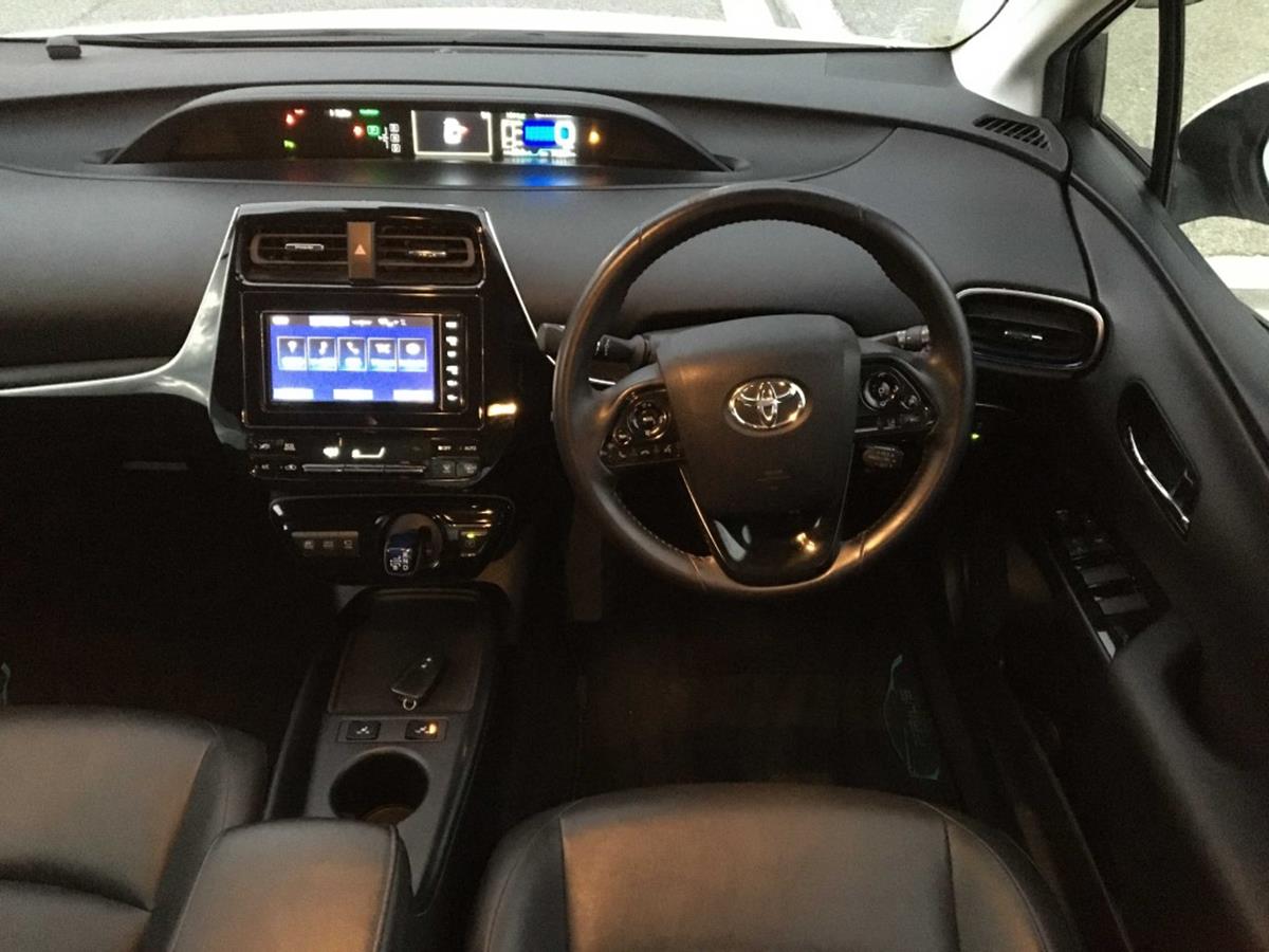 TOYOTA PRIUS S TOURING SELACTION 2020 PEARL