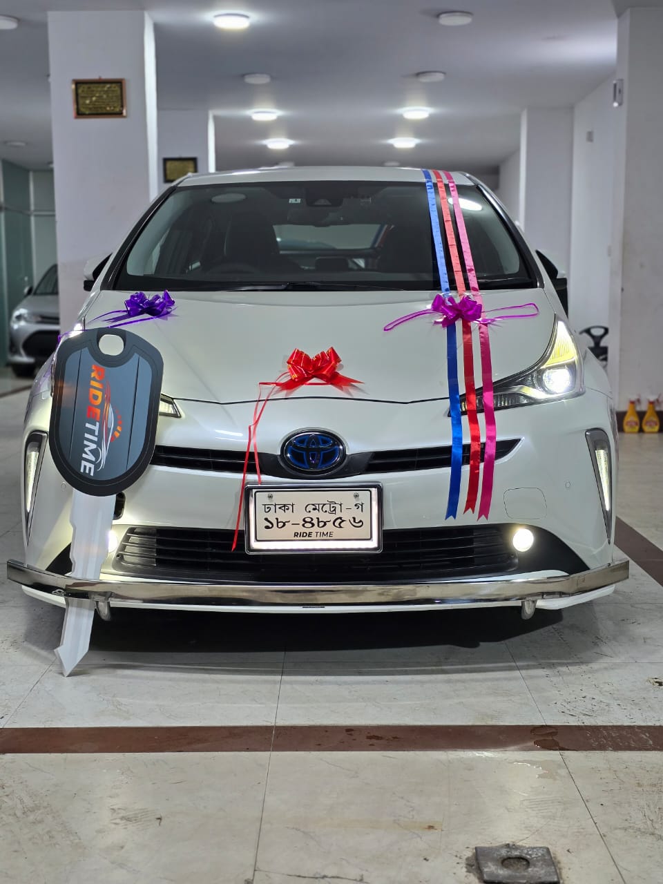TOYOTA PRIUS S TOURING SELACTION 2019