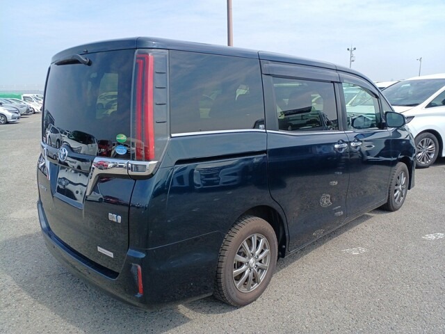 TOYOTA ESQUIRE GI 2021 MICA BLUE HYBRID