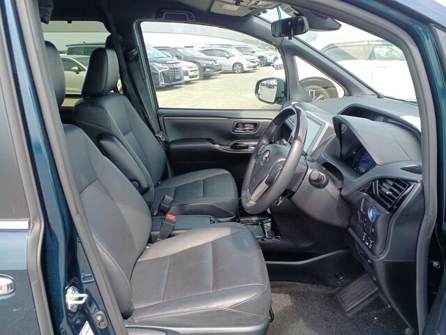 TOYOTA ESQUIRE GI 2021 MICA BLUE HYBRID