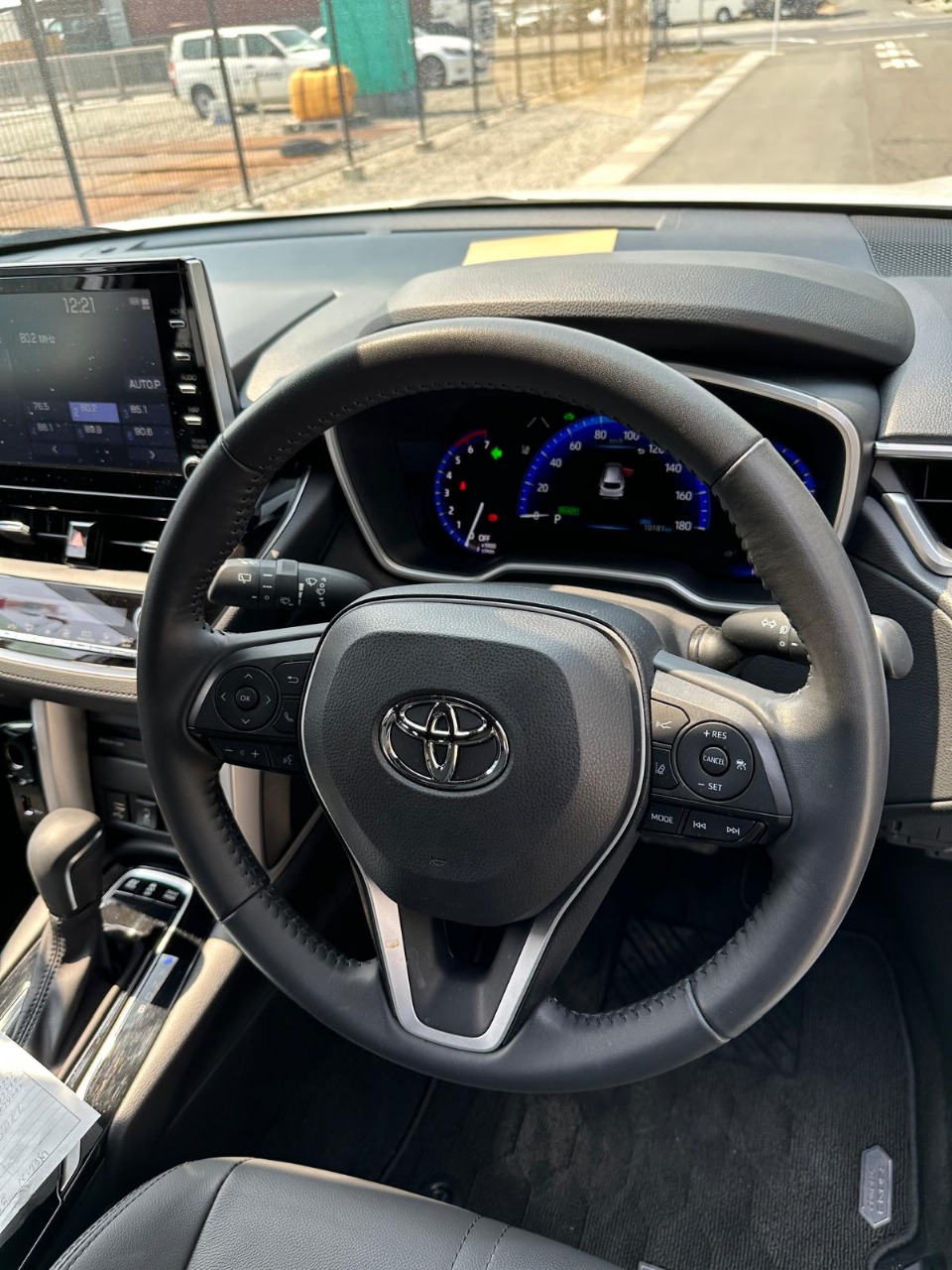 TOYOTA COROLLA CROSS Z HYBRID 2023 MODEL PEARL COLOR