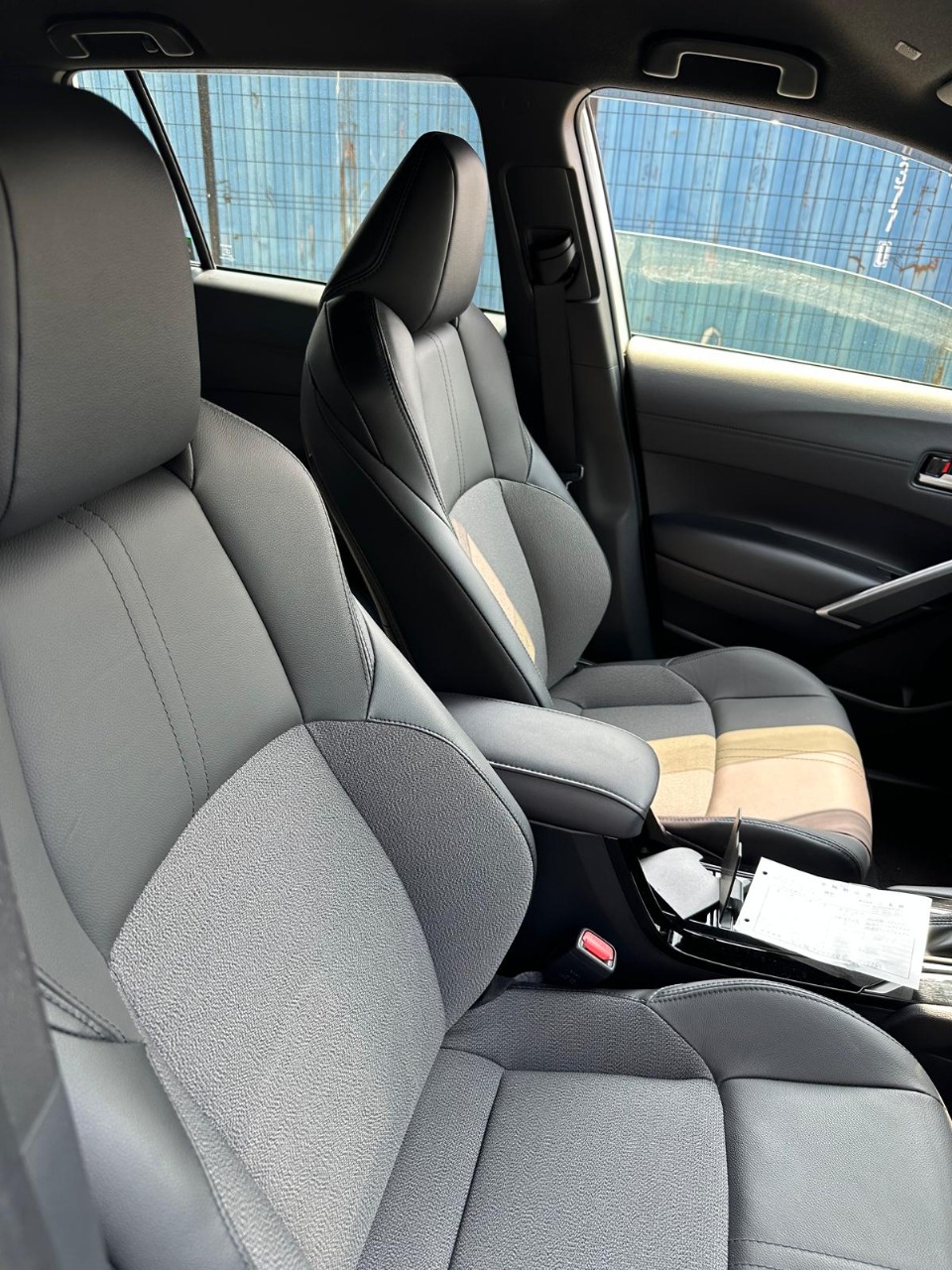 TOYOTA COROLLA CROSS Z HYBRID 2023 MODEL PEARL COLOR