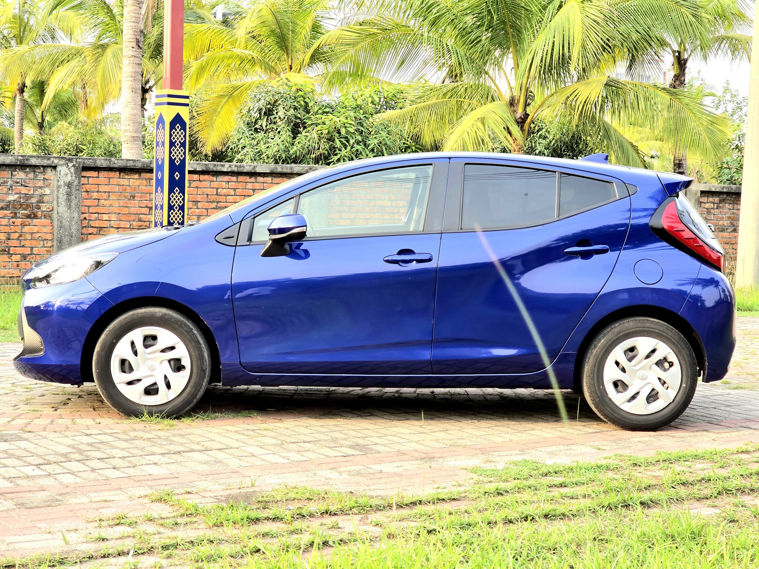 TOYOTA AQUA HYBRID S 2021 MODEL BLUE COLOR