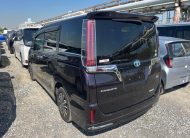 TOYOTA ESQUIRE GI  HYBRIDE WINE PURPLE 2020 MODEL
