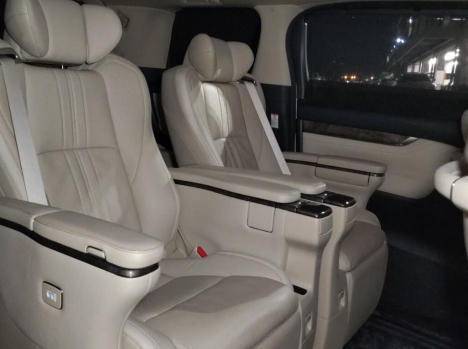 TOYOTA ALPHARD EXCLUTIVE LOUNGE,2022 MODEL,PEARL COLOR