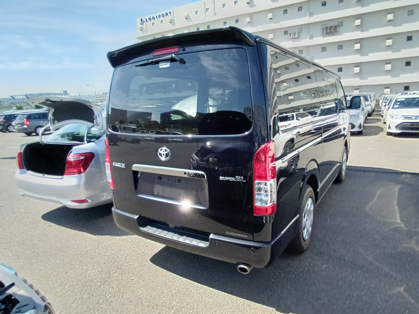 TOYOTA HIACE SUPER GL,DARK PRIME PACKAGE,2O22 MODEL SPARKING BLACK
