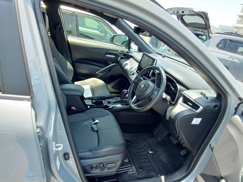 TOYOTA COROLLA CROSS Z 2022 MODEL GRAY COLOR