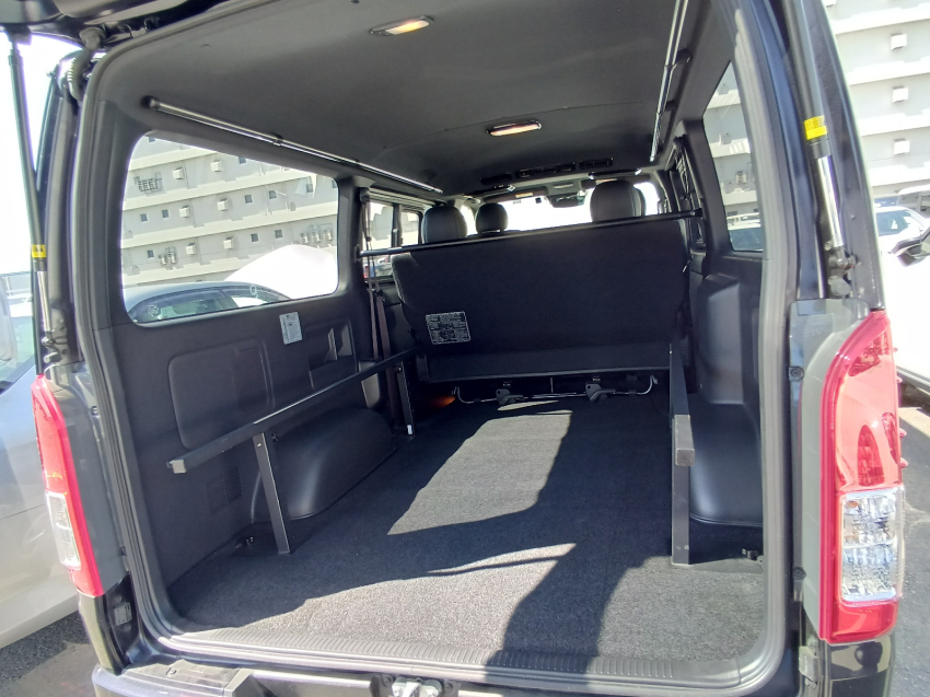 TOYOTA HIACE SUPER GL,DARK PRIME PACKAGE,2O22 MODEL SPARKING BLACK