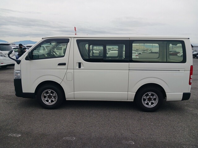 TOYOTA HIACE DX GL 2020 MODEL WHITE COLOR