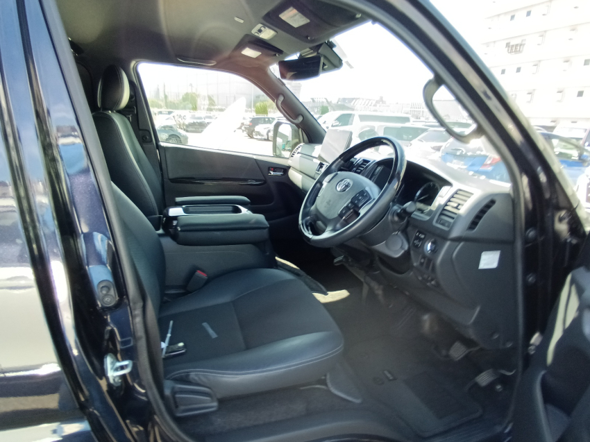 TOYOTA HIACE SUPER GL,DARK PRIME PACKAGE,2O22 MODEL SPARKING BLACK