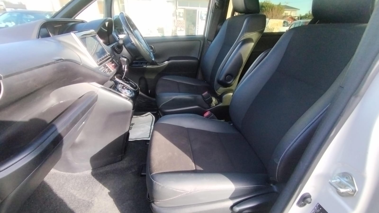 TOYOTA NOAH WXB 2021 MODEL PEARL COLOR