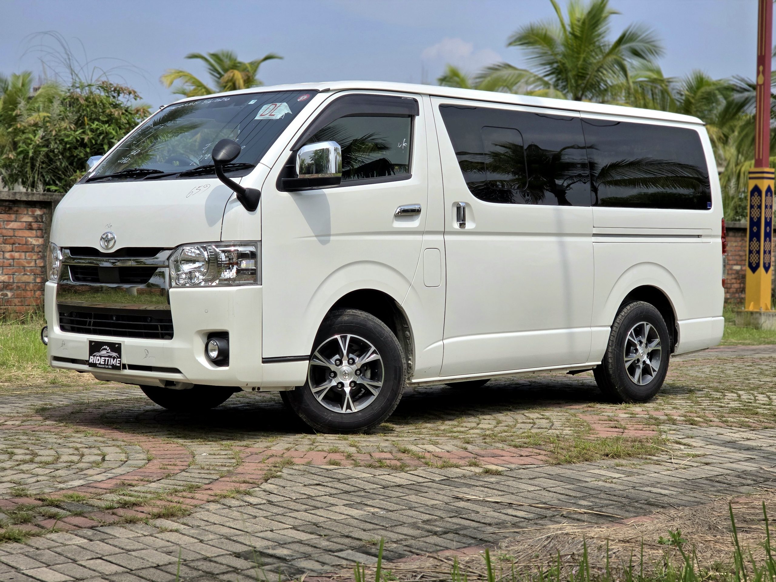 TOYOTA HIACE SUPER GL,2020 MODEL,PEARL COLOR