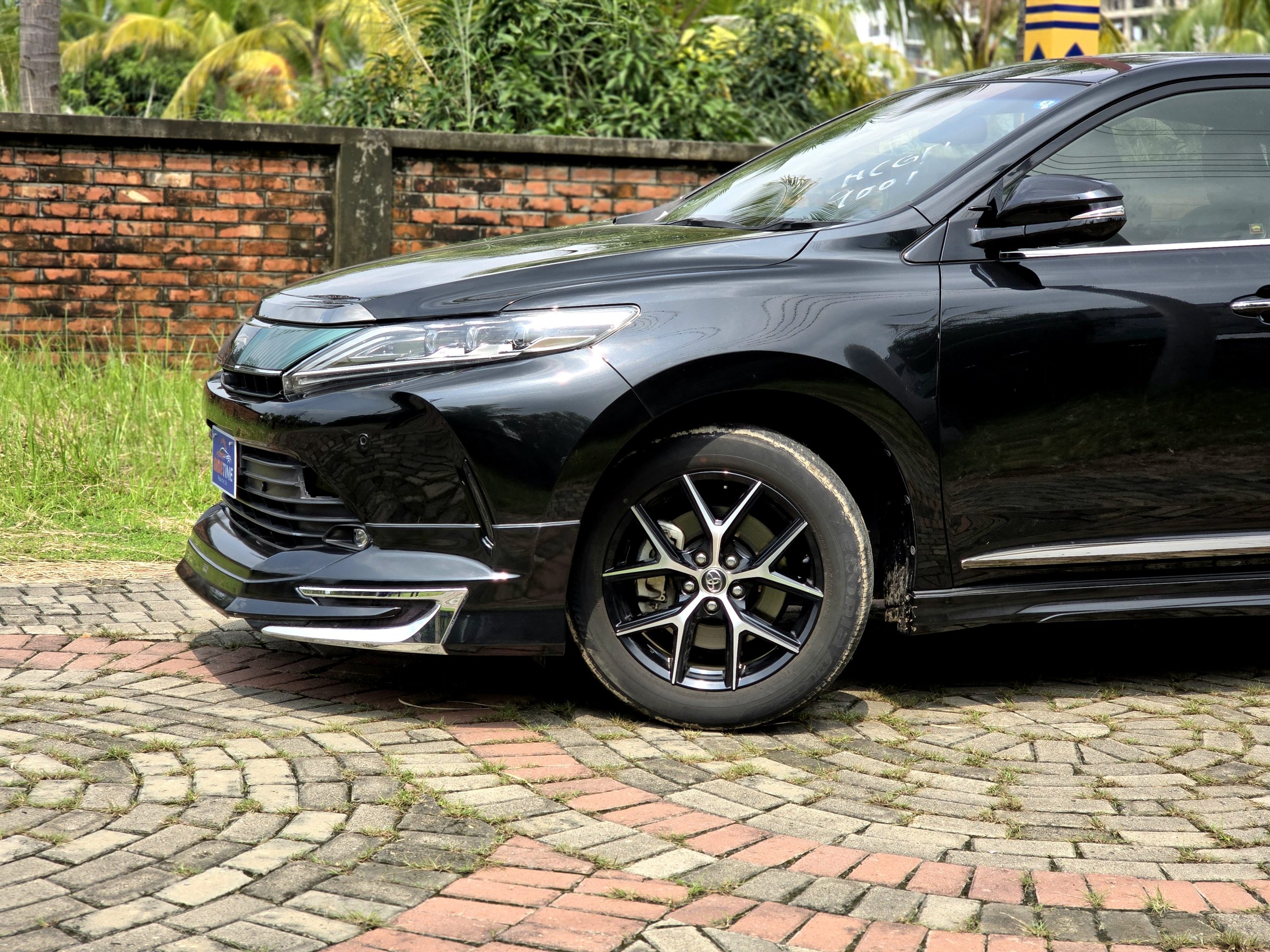 TOYOTA HARRIER HYBRID 2020 MODEL BLACK COLOR