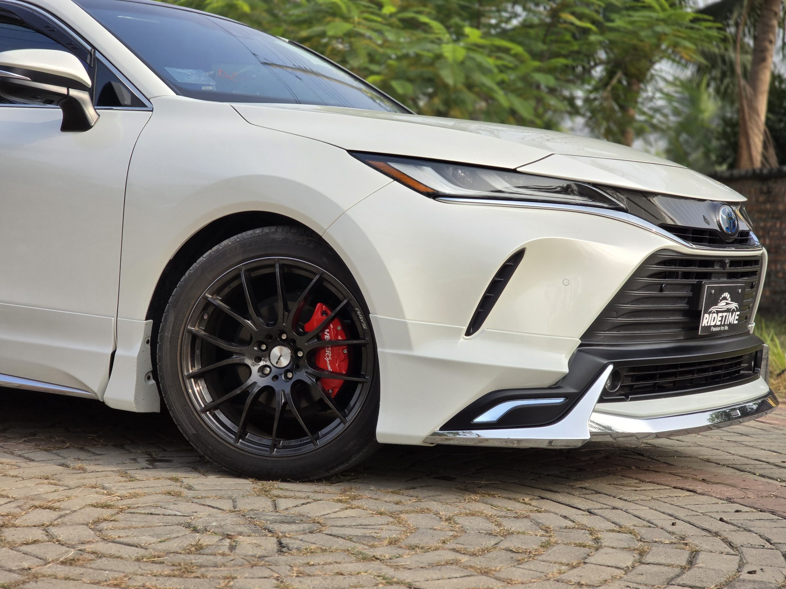 TOYOTA HARRIER HYBRID 2021 MODEL PEARL COLOR