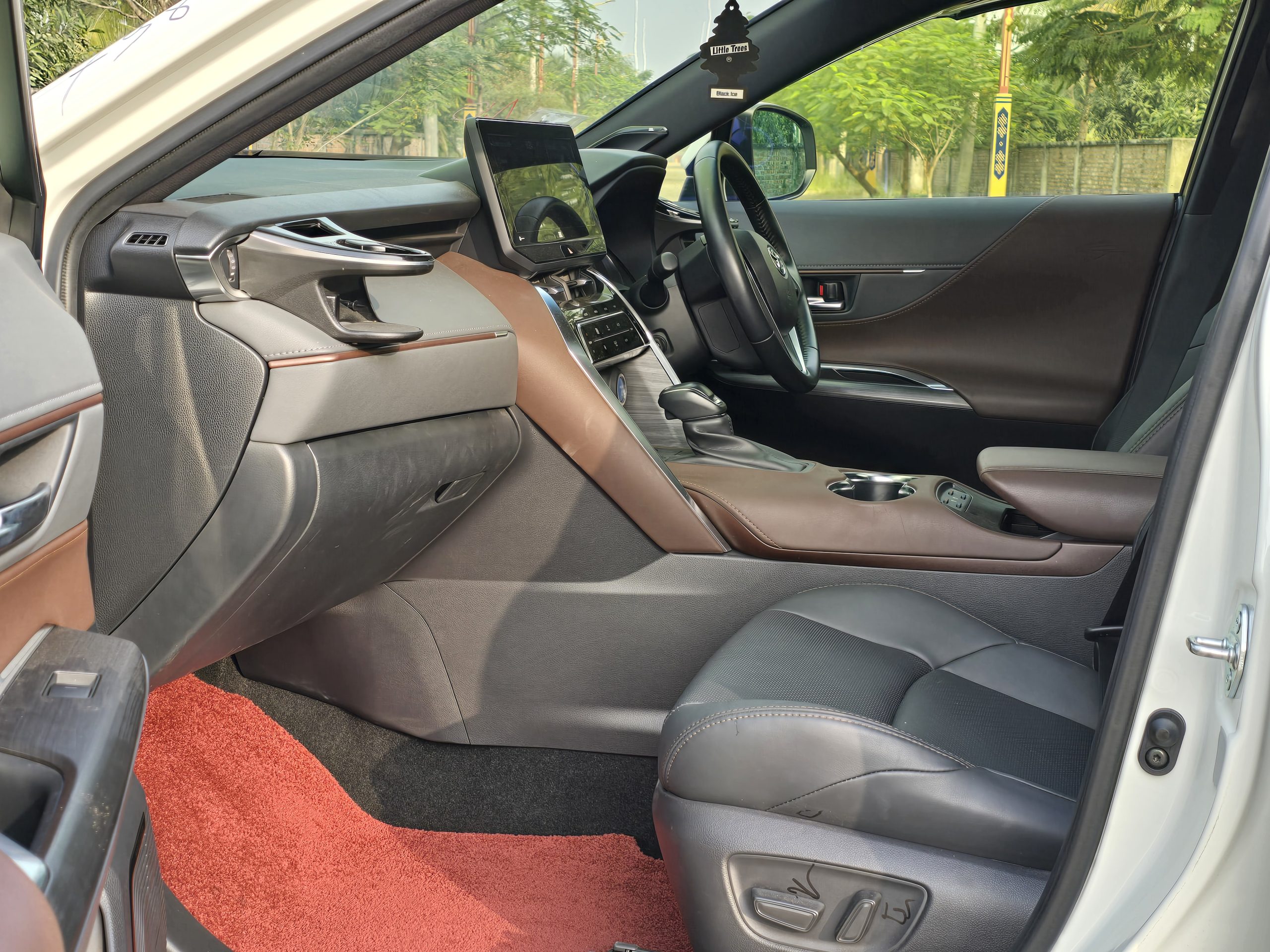 TOYOTA HARRIER HYBRID 2021 MODEL PEARL COLOR
