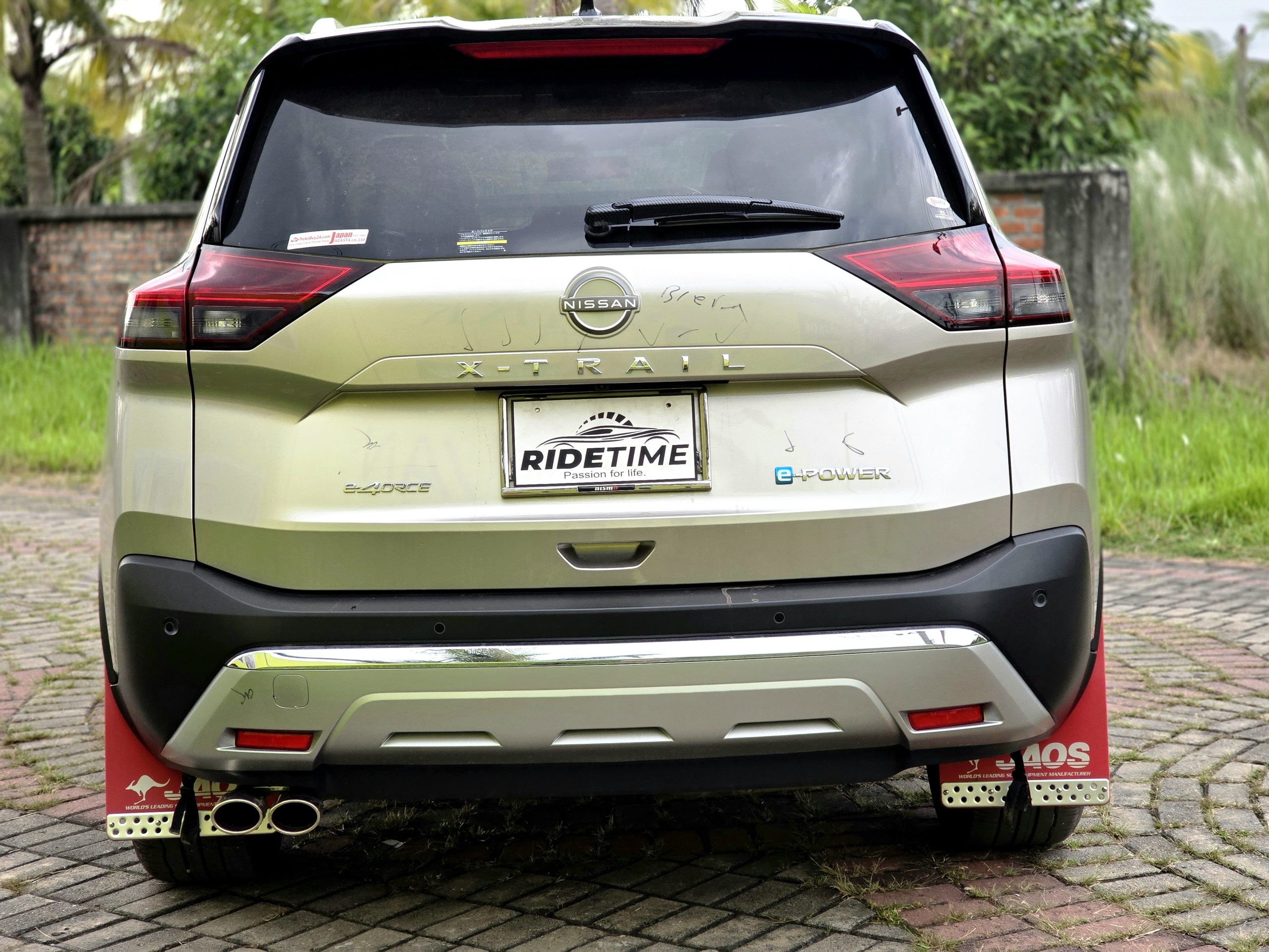NISSAN X-TRAIL GE-4ORCE HYBRID 2023 MODEL GOLD COLOR
