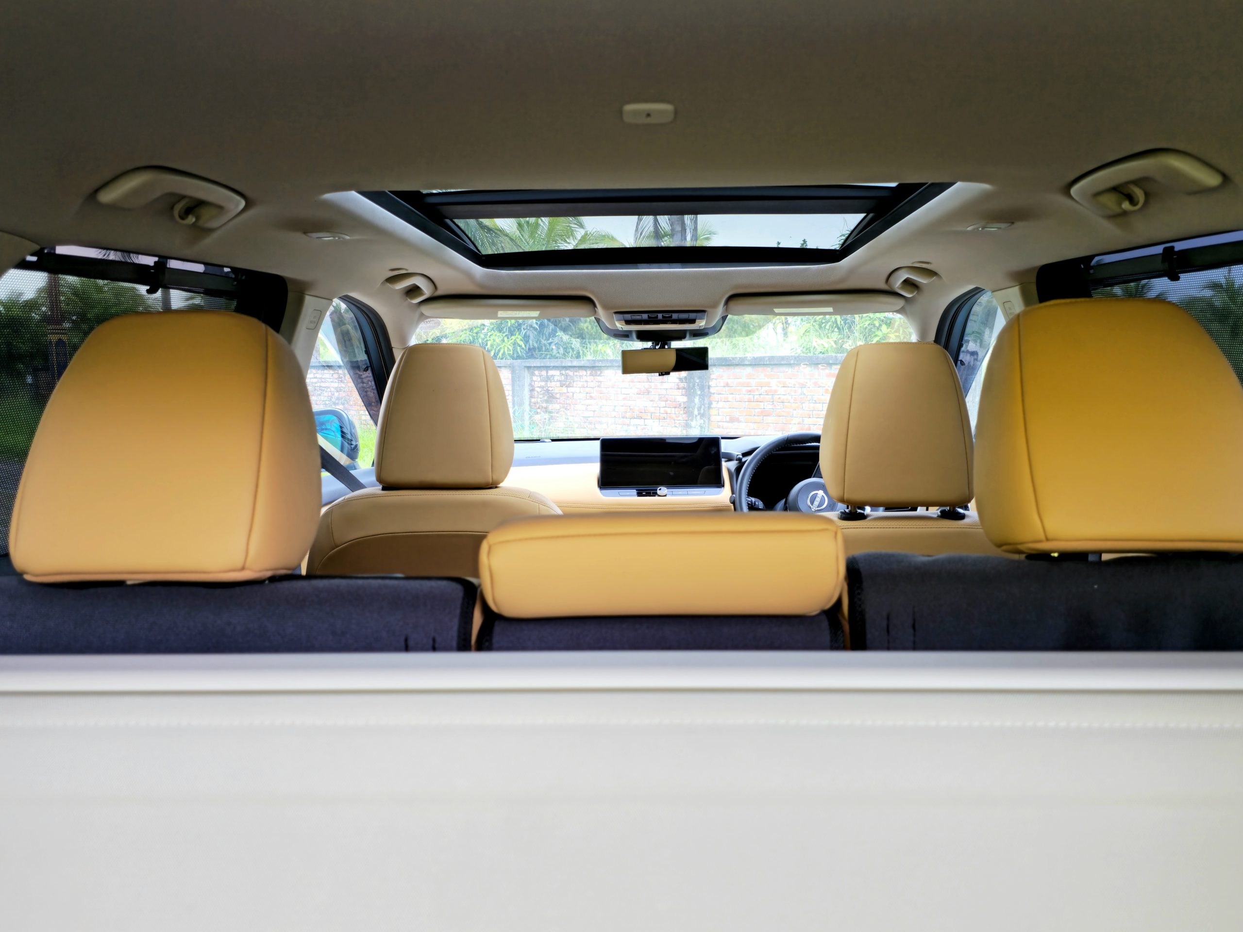 NISSAN X-TRAIL GE-4ORCE HYBRID 2023 MODEL GOLD COLOR