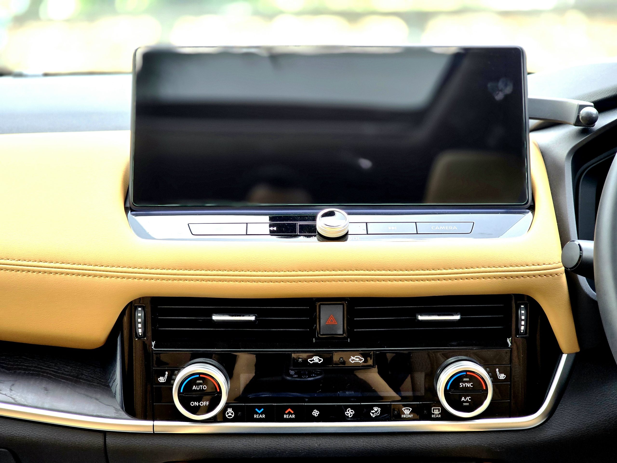 NISSAN X-TRAIL GE-4ORCE HYBRID 2023 MODEL GOLD COLOR