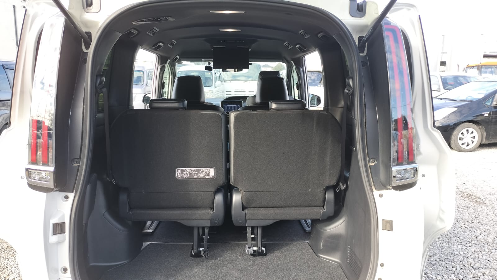 TOYOTA NOAH WXB 2021 MODEL PEARL COLOR