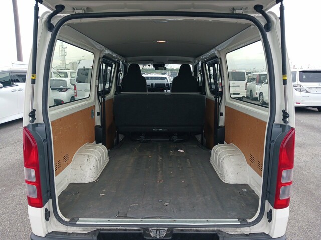 TOYOTA HIACE DX GL 2020 MODEL WHITE COLOR