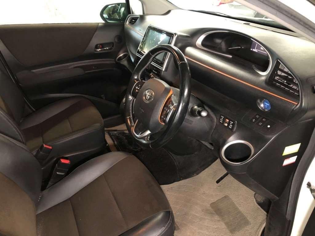 TOYOTA SIENTA HYBRIDE G CUERO PACKAGE 2020 MODEL PEARL COLOR