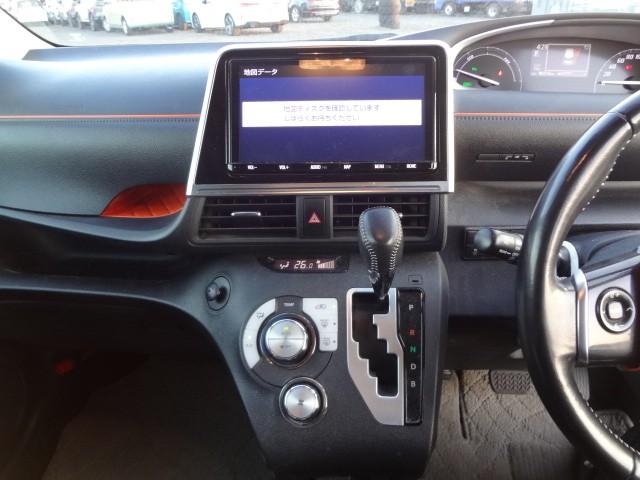 TOYOTA SIENTA HYBRIDE G CUERO PACKAGE 2020 MODEL PEARL COLOR