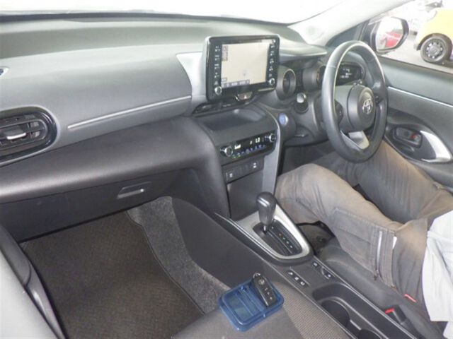 TOYOTA YARIS CROSS G LEATHER 2020 MODEL RED WINE COLOR