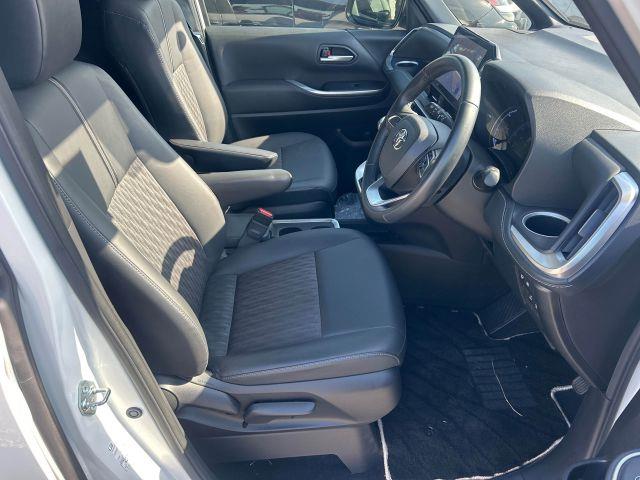TOYOTA NOAH S-Z HYBRID 2022 MODEL PEARL DUAL TONE
