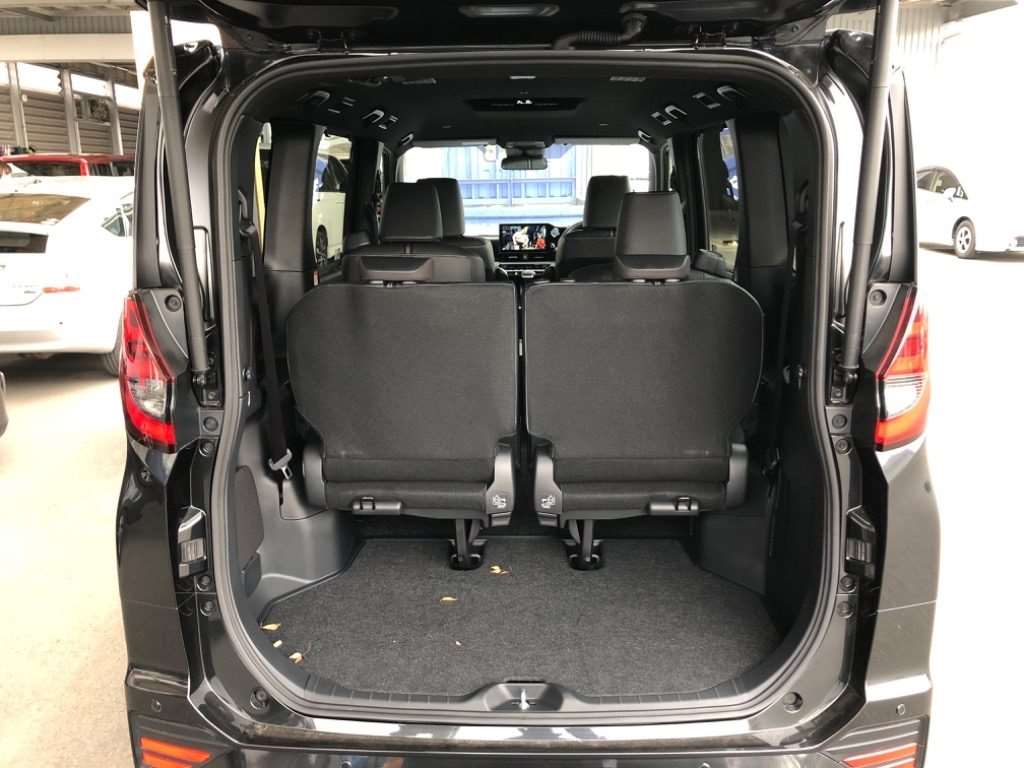 TOYOTA NOAH S-Z HYBRID 2023 MODEL GLITTER BLACK COLOR