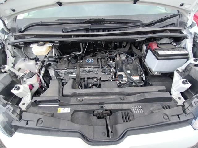 TOYOTA NOAH HYBRID G 2022 MODEL PEARL COLOR