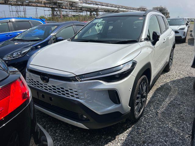 BRAND NEW TOYOTA COROLLA CROSS Z HYBRID 2026 MODEL PEARL COLOR