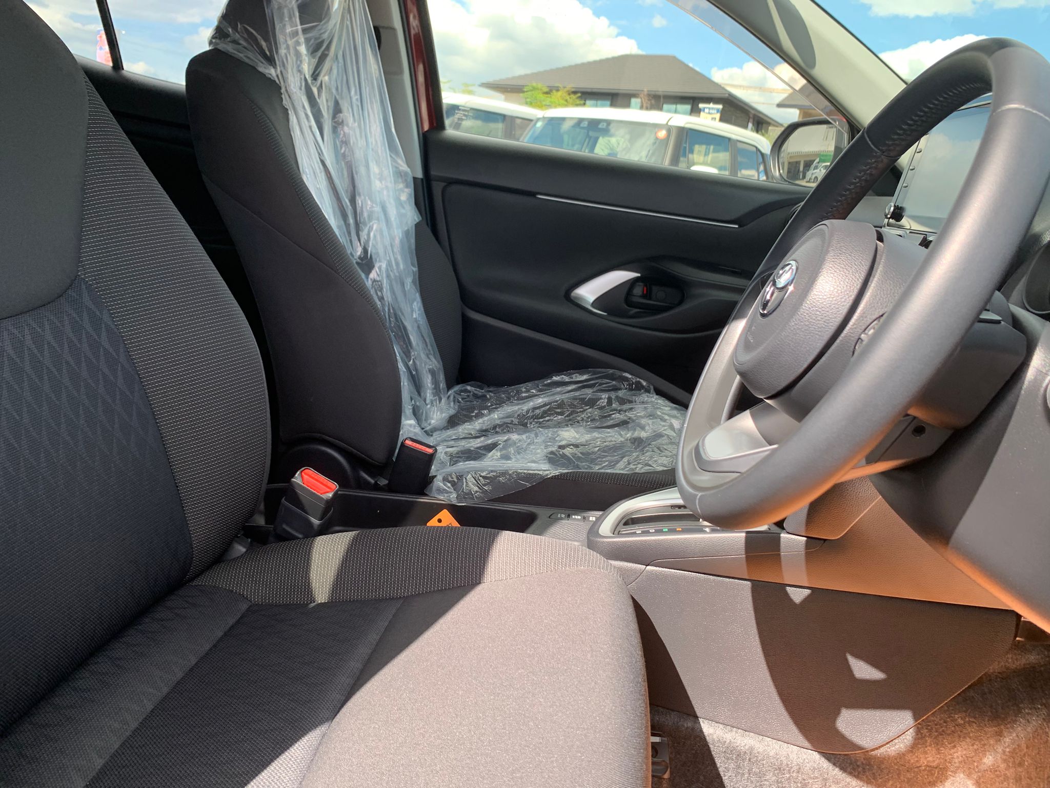 TOYOTA YARIS CROSS HYBRID  G LED 2021 MODEL RED WINE COLOR