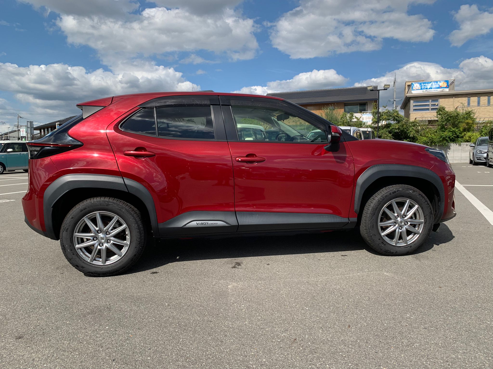 TOYOTA YARIS CROSS HYBRID  G LED 2021 MODEL RED WINE COLOR