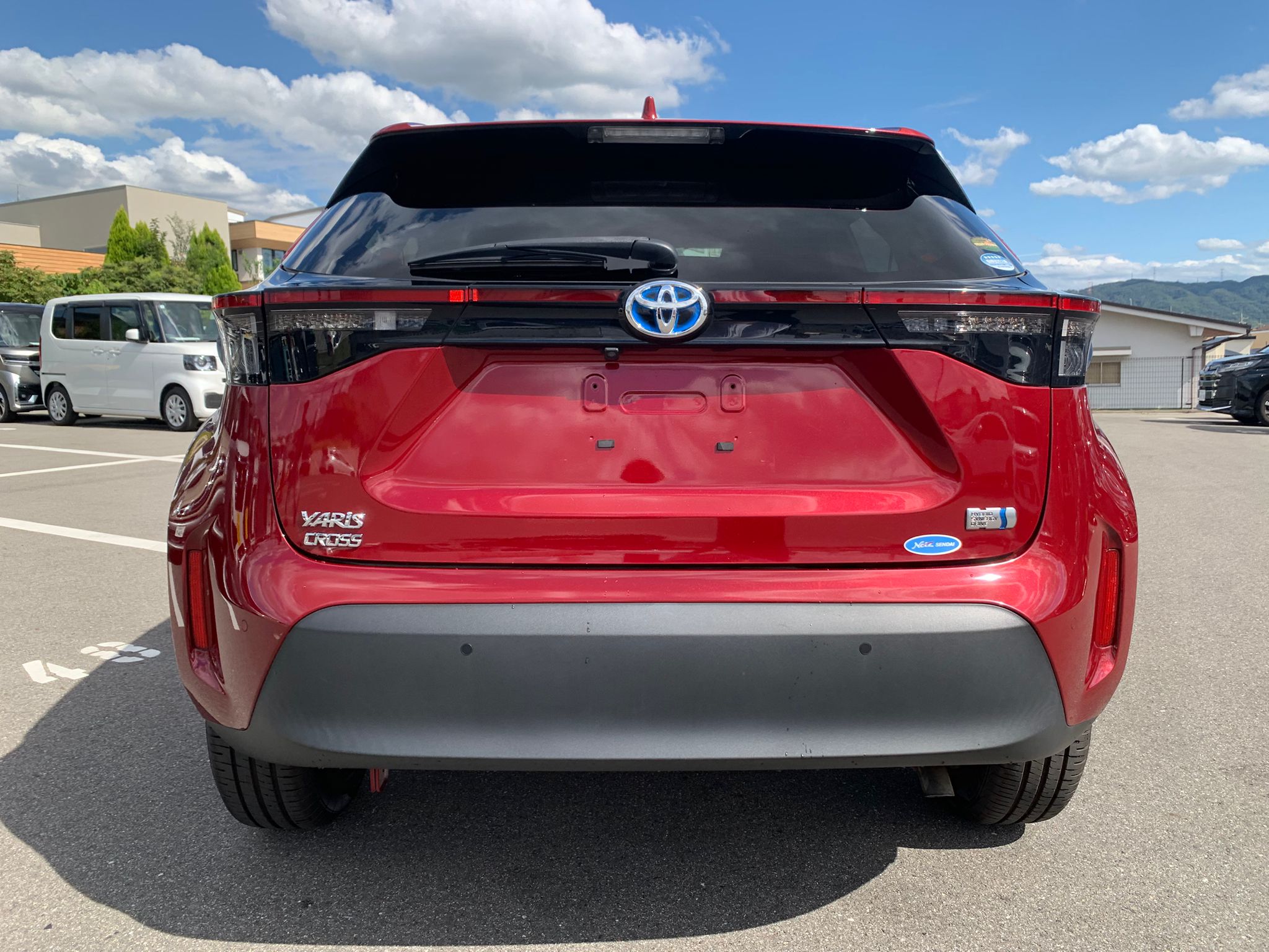 TOYOTA YARIS CROSS HYBRID  G LED 2021 MODEL RED WINE COLOR