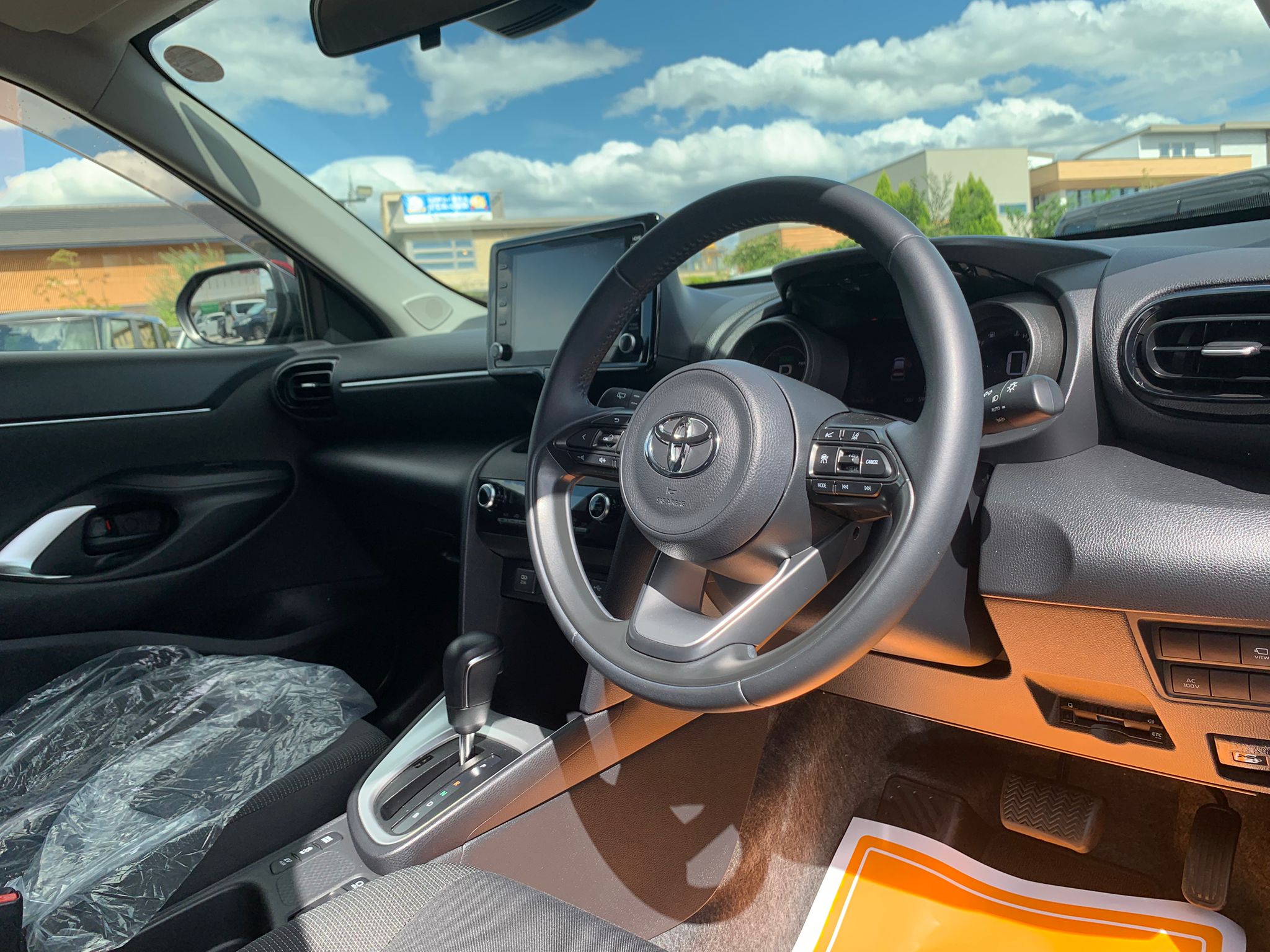 TOYOTA YARIS CROSS HYBRID  G LED 2021 MODEL RED WINE COLOR